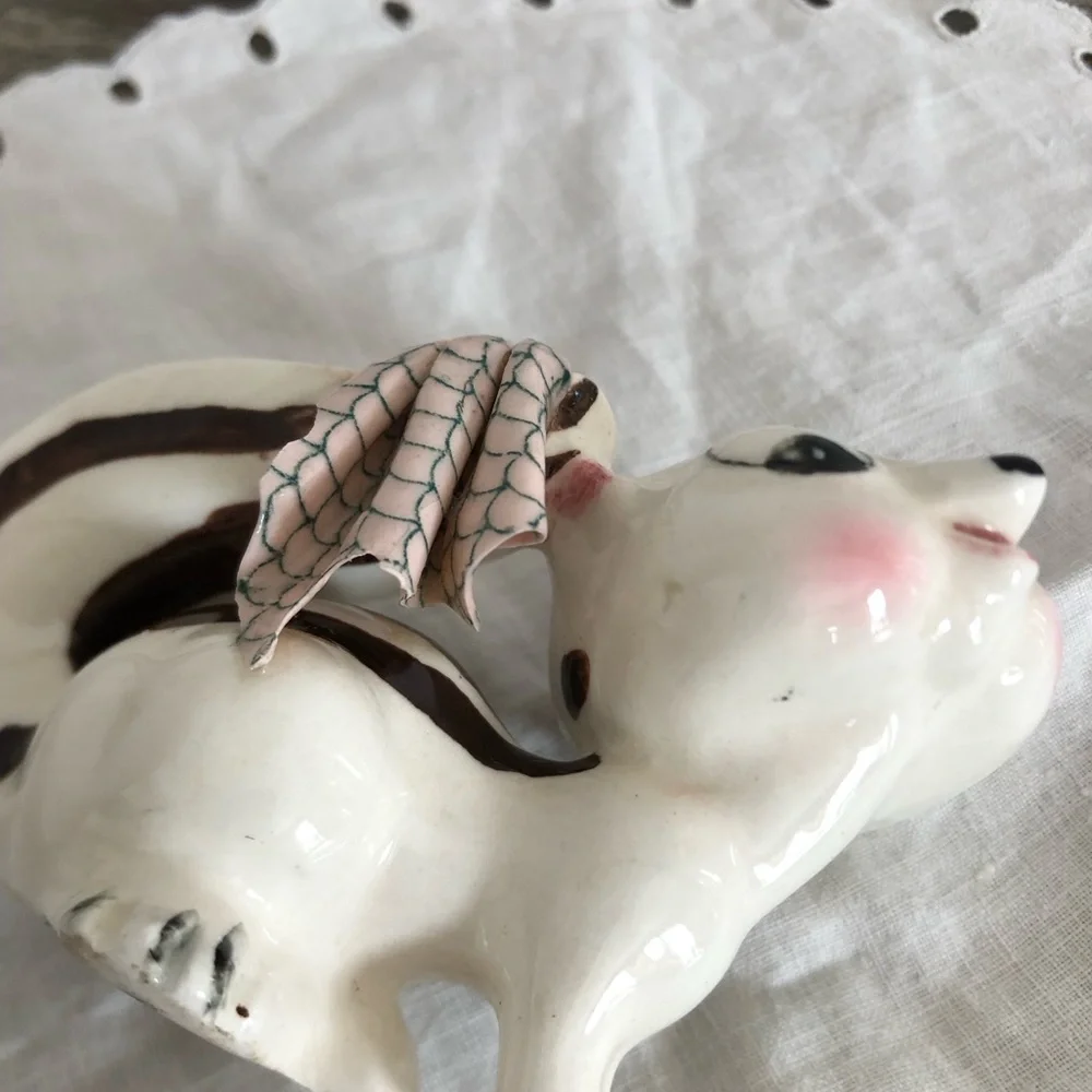 Vtg Anthropomorphic Chipmunk Figurine - Picture 14 of 15